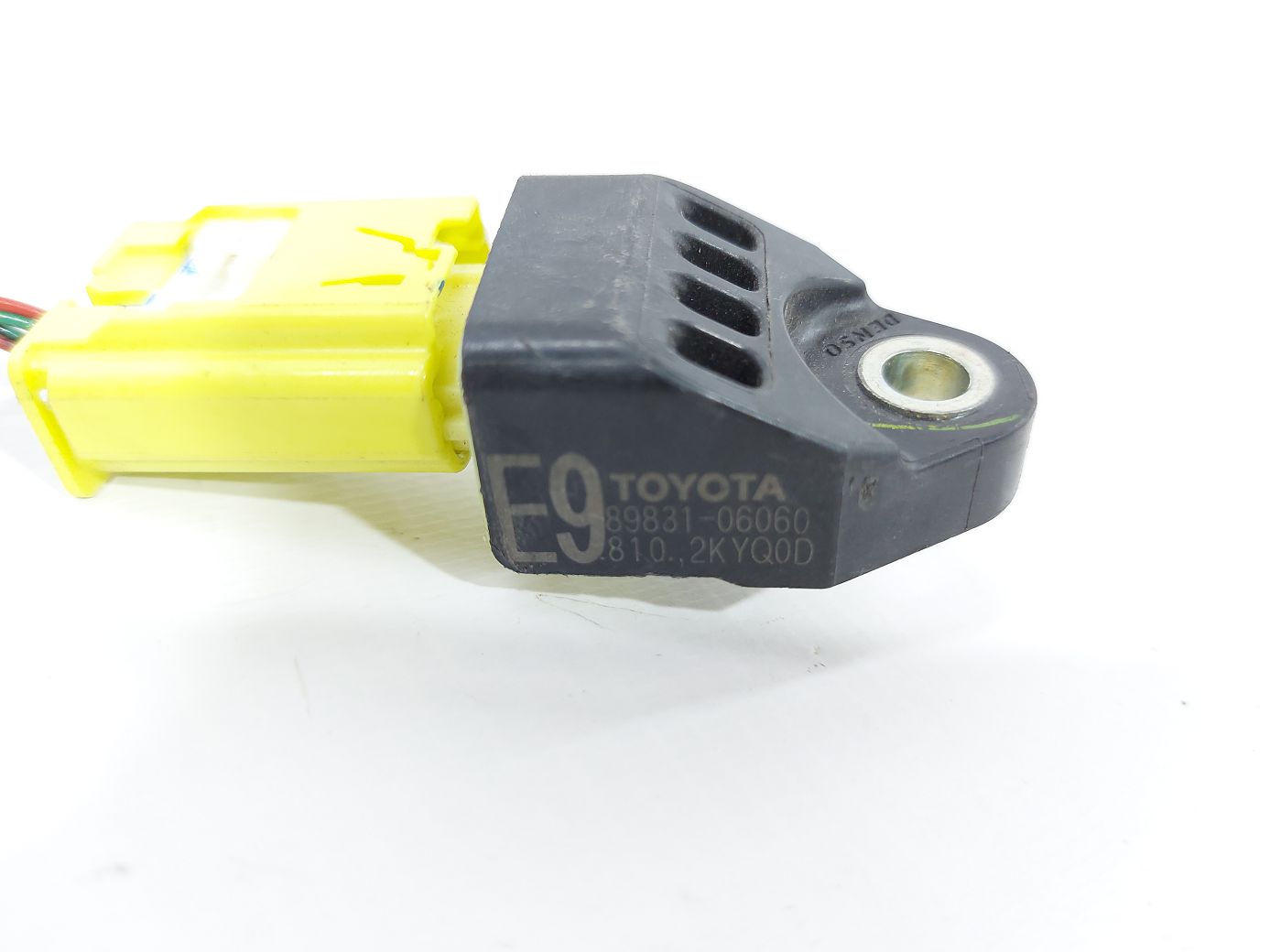 Camry Датчик удару Toyota Camry 2013-2017 8983106060 Toyota Camry 8 Camry Датчик удару Toyota Camry 2013-2017 8983106060 Toyota Camry 8