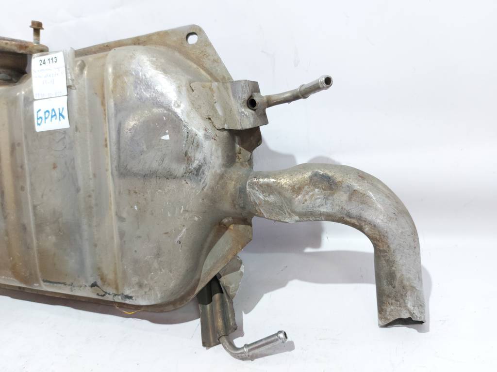3 Вихлопний глушник Mazda 3 2014-2018 PE7040100B Mazda 3 3