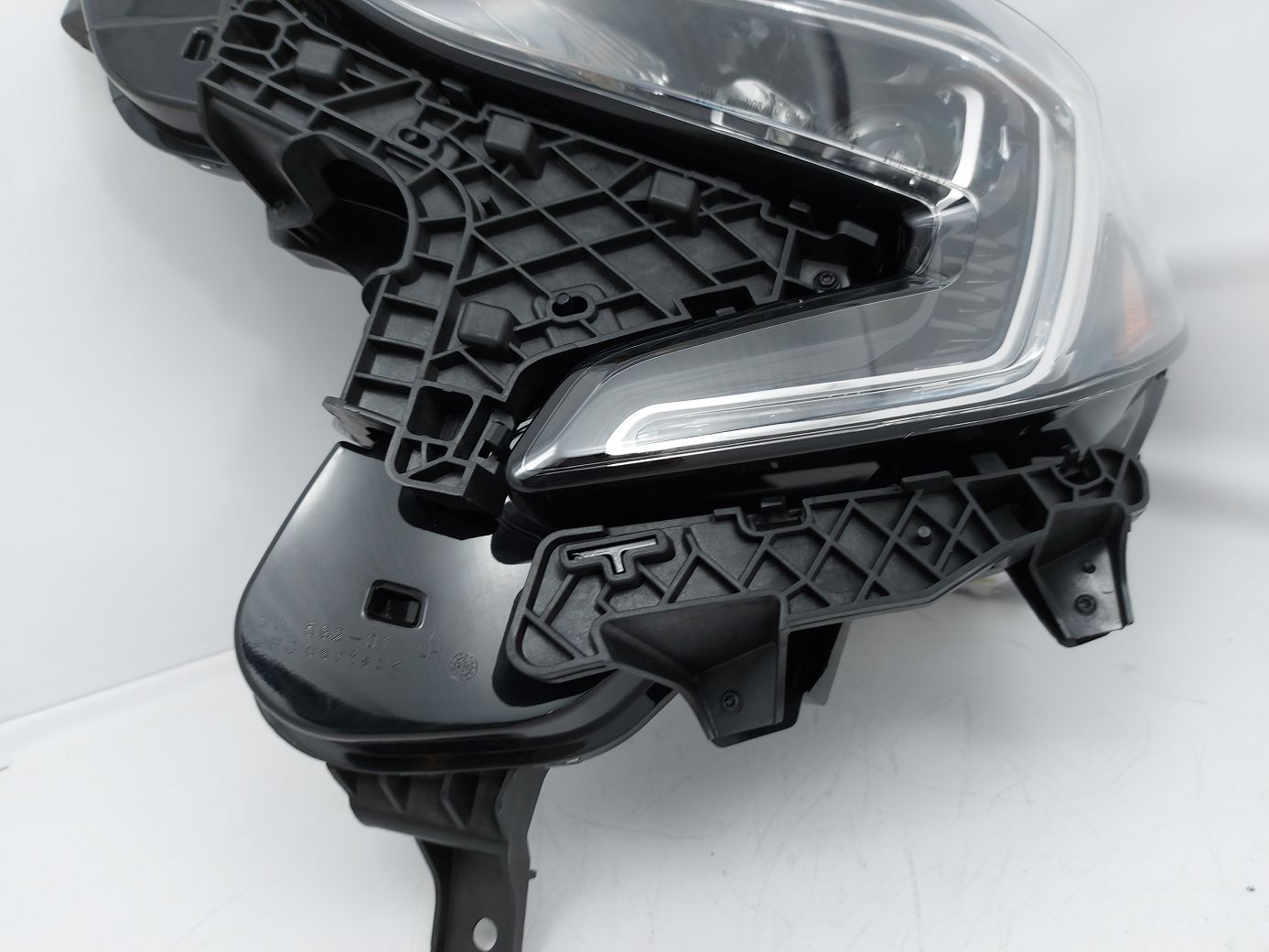 Фари головного світла Фара передня ліва GMC Terrain 2018-2020 84815558 GMC Terrain 3