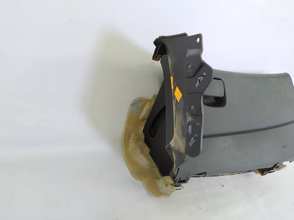 Malibu Бардачок Chevrolet Malibu 2015-2016 23455377 Chevrolet Malibu 3