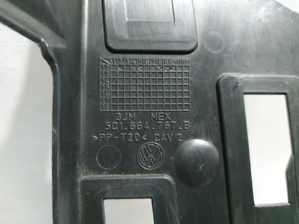 Passat s Кронштейн упору ноги Volkswagen Passat S 2012 5C1864767B Volkswagen Passat S 9