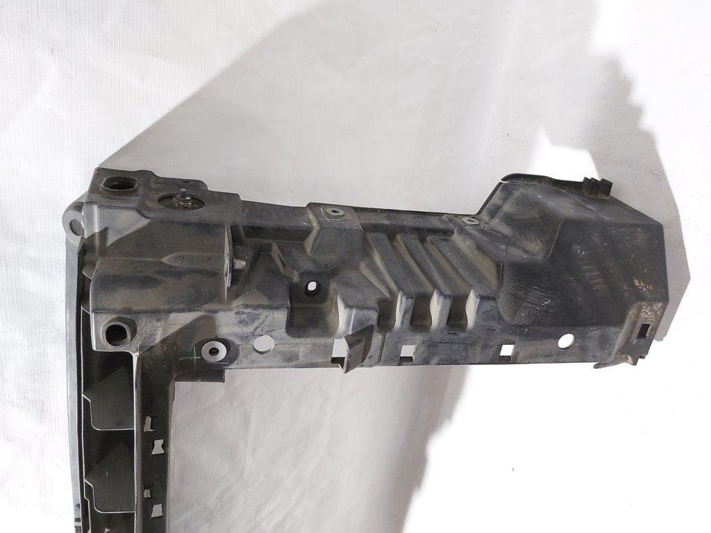 Passat s ТБ радіатора (зламаний) Volkswagen Passat S 2012-2015 561805588B9B9 Volkswagen Passat S 12