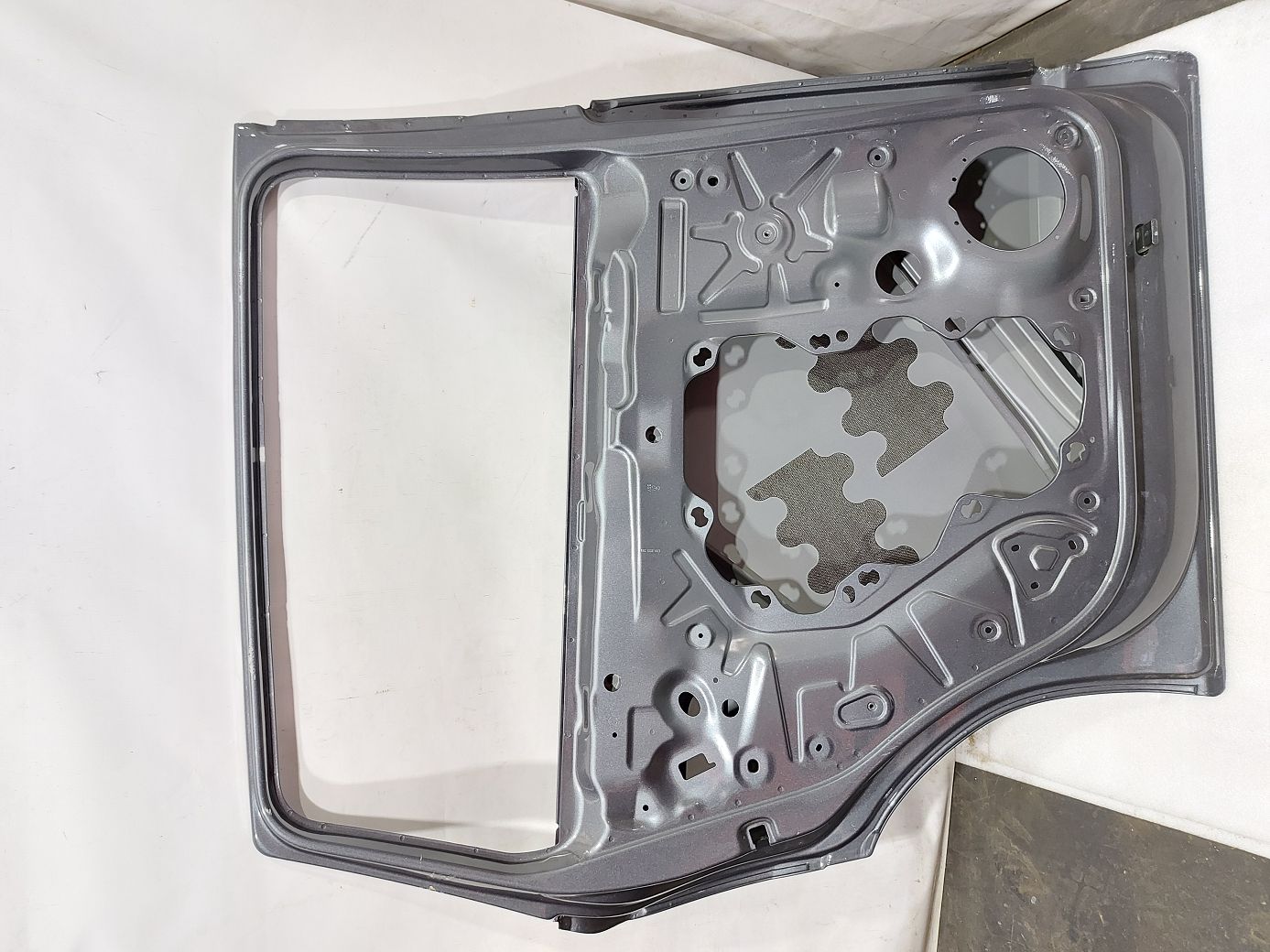 Двери Дверь задняя левая (темно-серая) Volkswagen 12D833055 Volkswagen ID.6 9