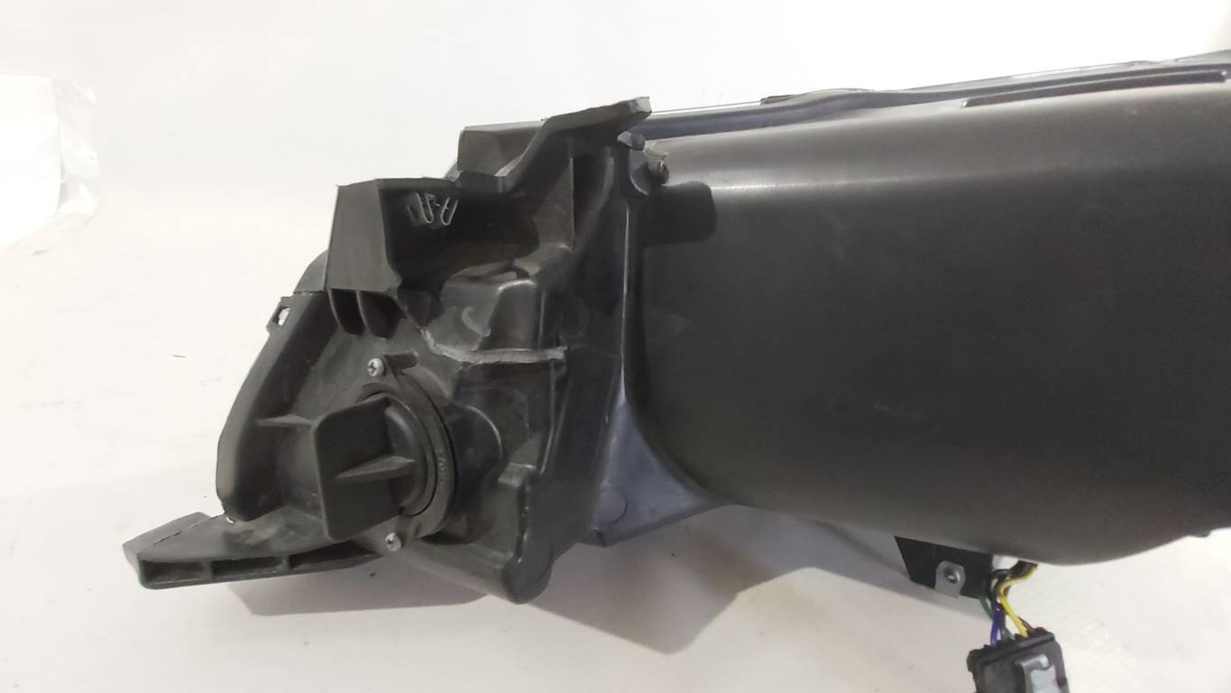 Lacrosse Фара права Buick Lacrosse 2010-2016 22743219 Buick Lacrosse 3