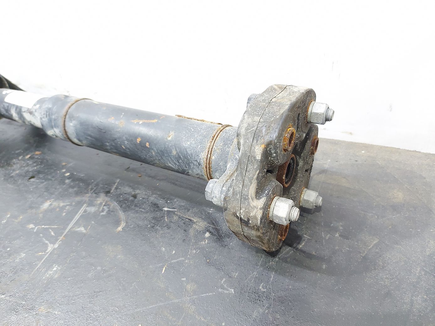 Charger Карданний вал задній Dodge Charger 2010-2014 4593866AC Dodge Charger 4