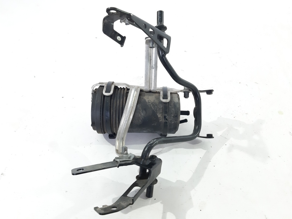 R 1200 r Фільтр пари бензину BMW R1200 R 2011-2014 16131464924 BMW R1200 R 4