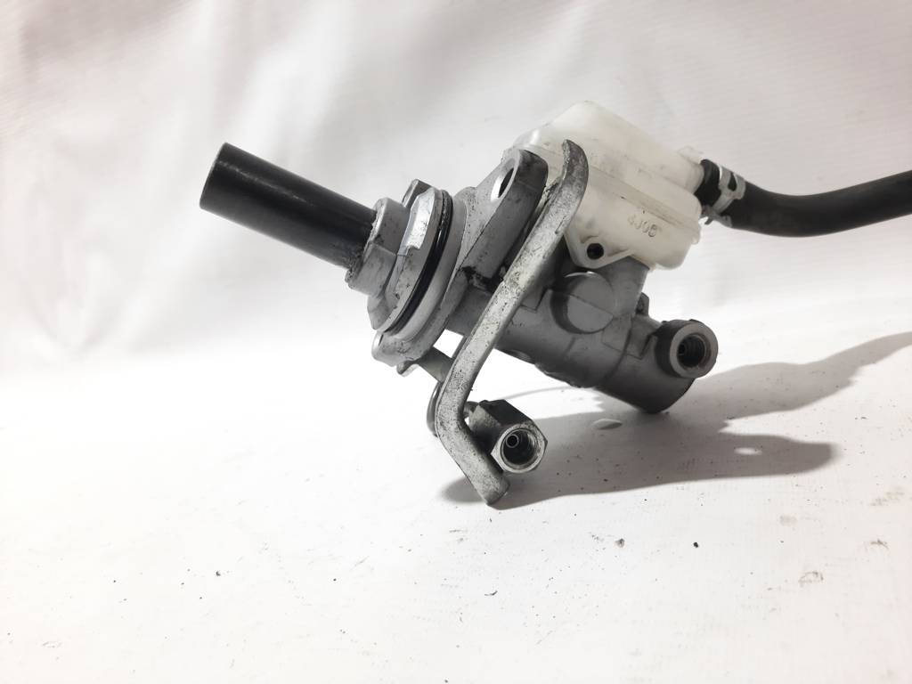 Sienna Головний гальмівний циліндр Toyota SIENNA 2008-2020 472010E060 Toyota SIENNA 2 Sienna Головний гальмівний циліндр Toyota SIENNA 2008-2020 472010E060 Toyota SIENNA 2