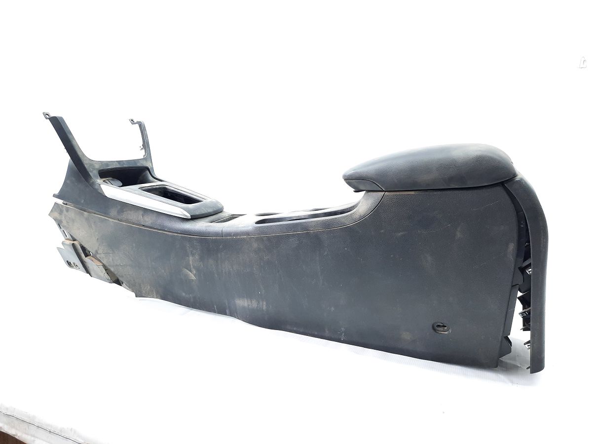 Sentra Консоль центральна Nissan Sentra 2017-2019 969114FU0A Nissan Sentra 8