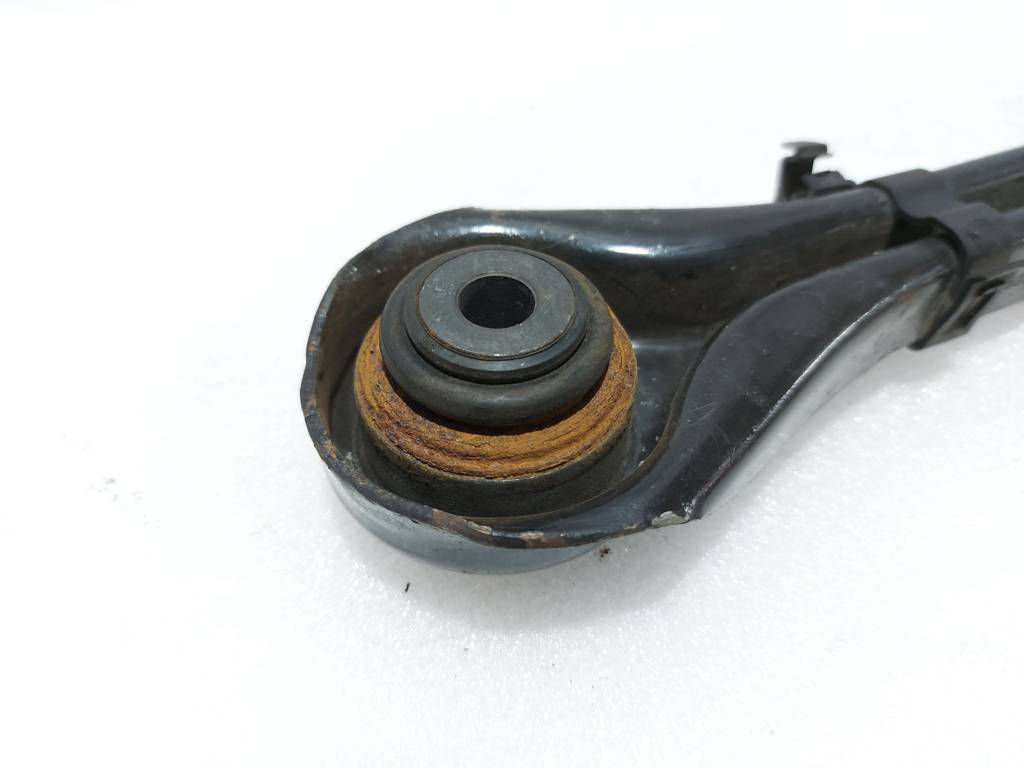 328i xdrive Рычаг задний центральный левый/правый верхний BMW 328i xDrive 2006-2013 33322406292 BMW 328i xDrive 12