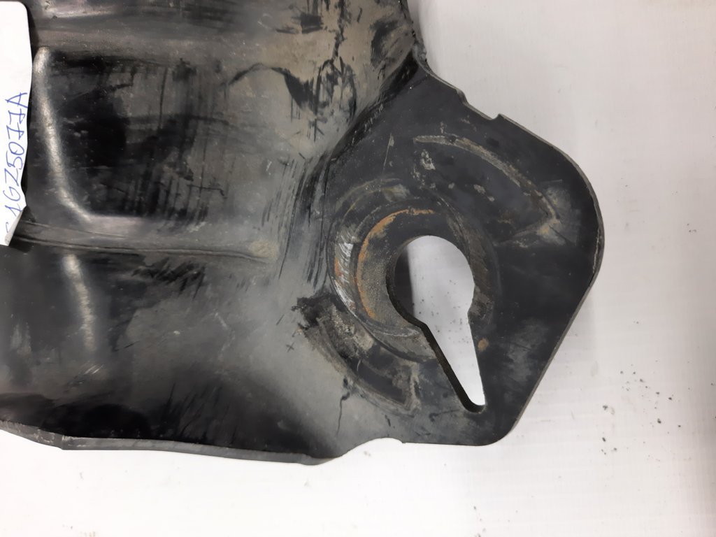 Fusion Кронштейн подрамника заднего левый Ford Fusion 2013-2020 E1GZ5077A Ford Fusion 3