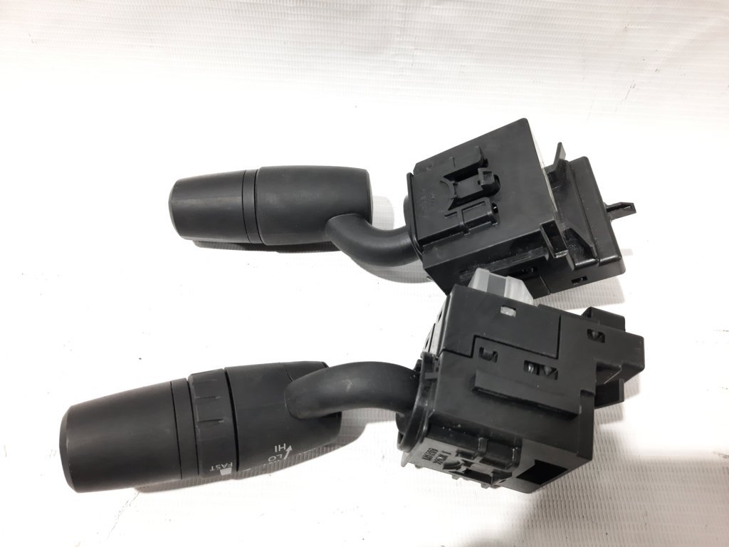 3 Підрульові вимикачі комплект Mazda 3 2014-2019 BHT1663P0 Mazda 3 6