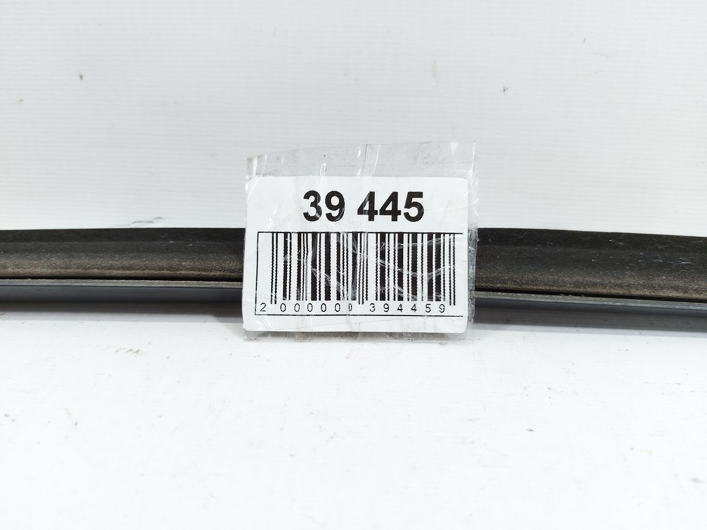 Passat s Ущільнювач скла дверцят задньої правої зовнішня Volkswagen Passat S 2012-2020 561839644A Volkswagen Passat S 5