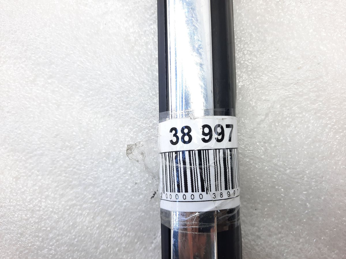 Journey Ущільнювач скла зовнішній двері задньої правої Dodge Journey 2009-2020 5076858AJ Dodge Journey 3