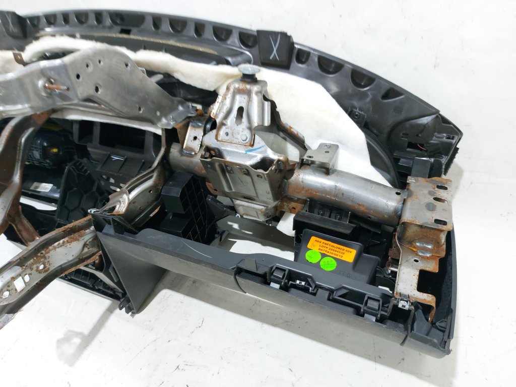 Passat s Торпеда Volkswagen Passat S 2012-2015 561857003L81X Volkswagen Passat S 13