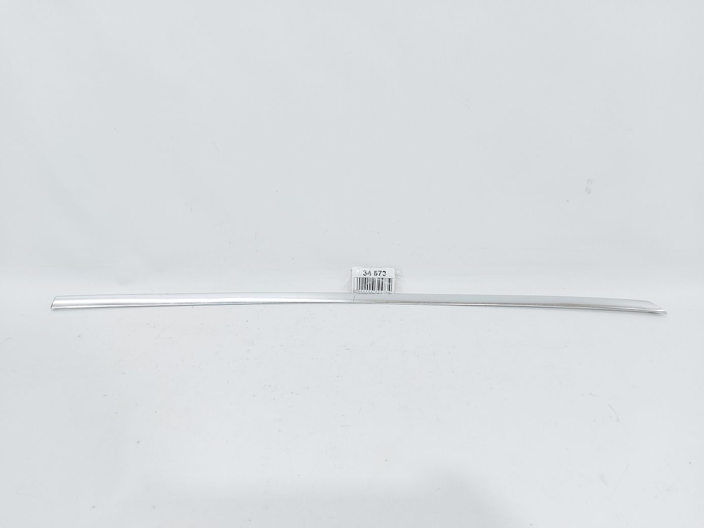 Impala. Молдинг двери задней левой наружний верхний Chevrolet Impala 2014-2020 22909602 Chevrolet Impala