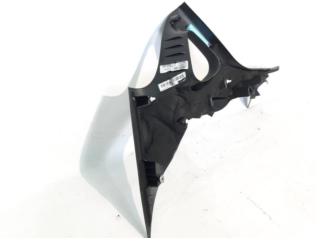 Dart Накладка стійки задньої права Dodge Dart 2013-2019 1SW46DX9AF Dodge Dart 38