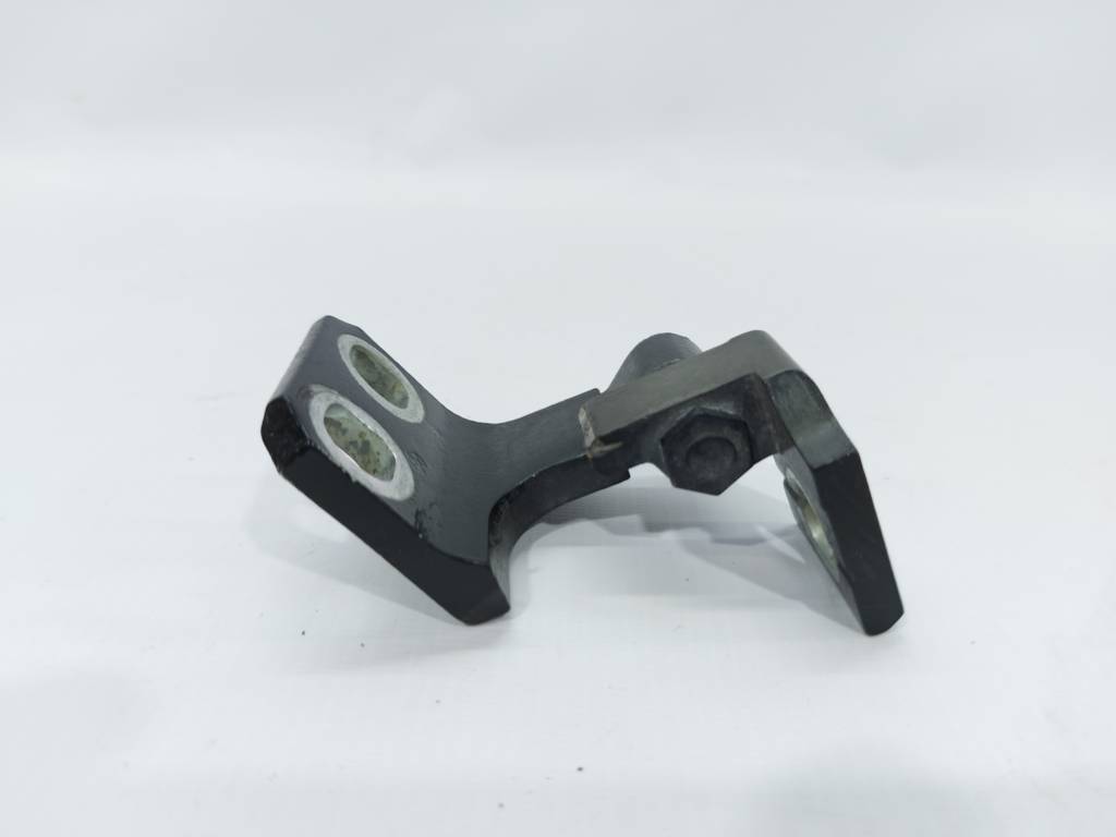 Dart Петля дверей задньої/передньої правої верхня Dodge Dart 2013-2019 68082432AE Dodge Dart 23