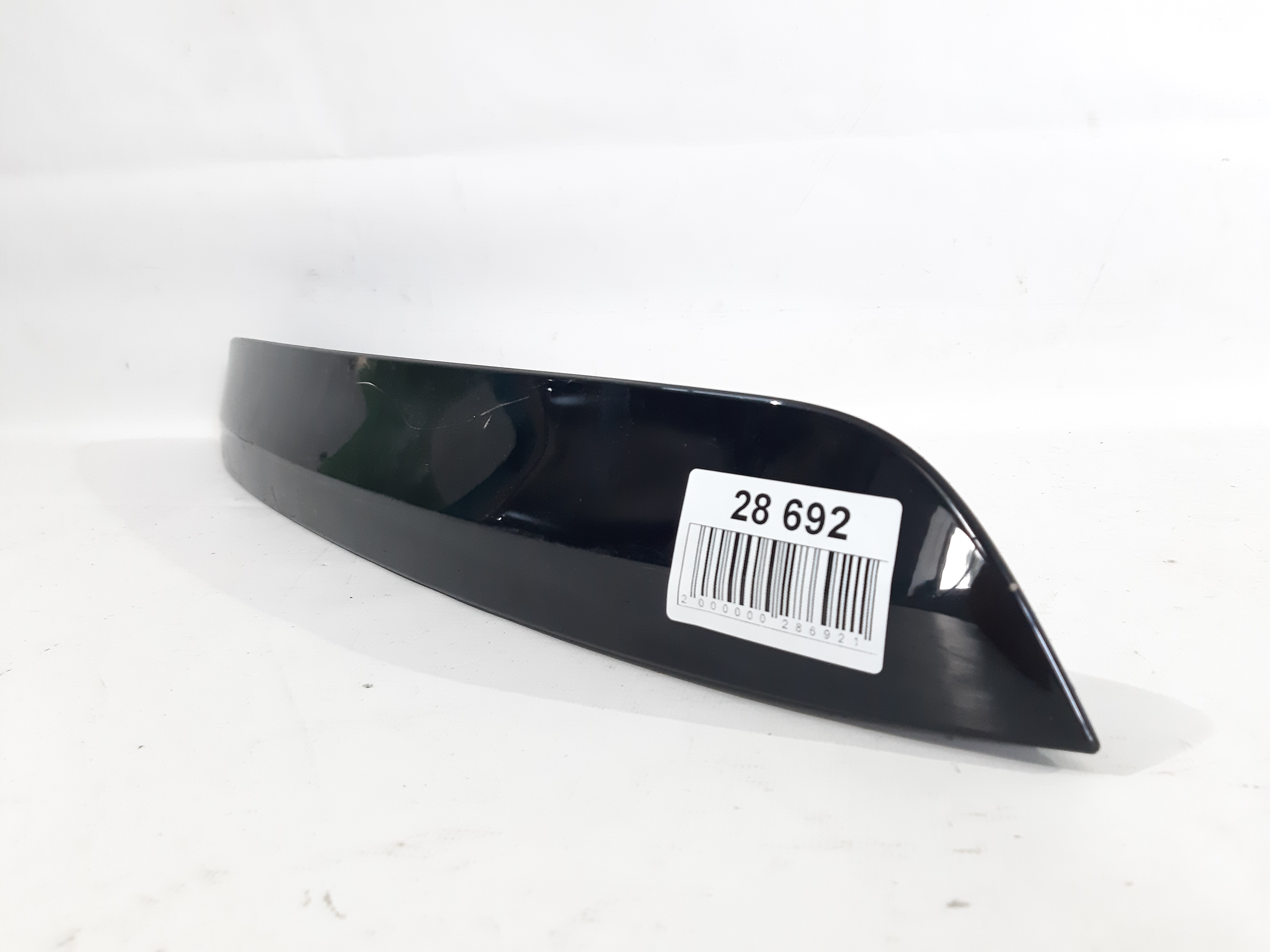 Versa note Молдинг кришки багажника підсвічування номера Nissan Versa Note 2014-2019 908103VY0H Nissan Versa Note 3