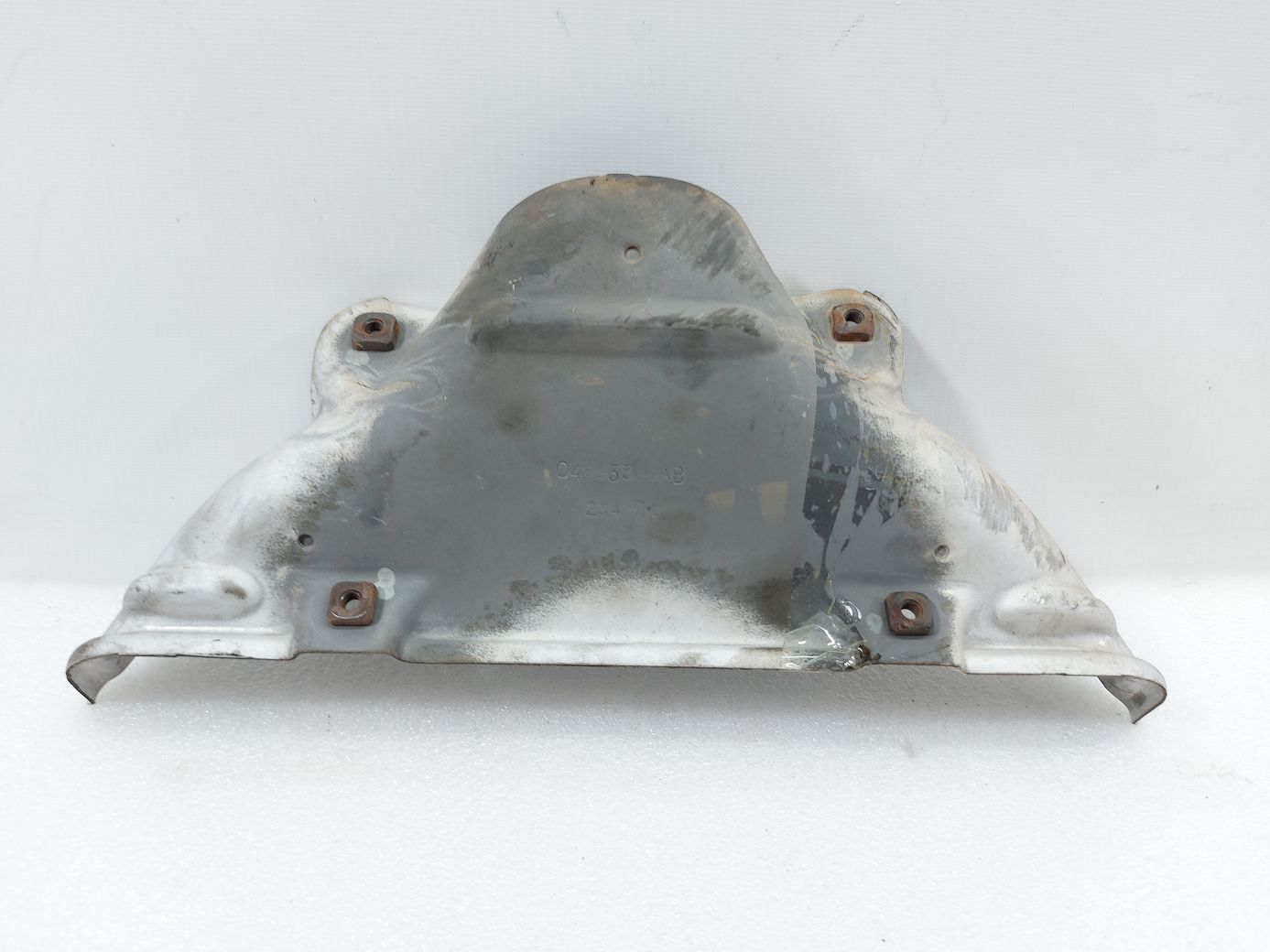 Journey. Тепловой экран выпускного коллектора нижний Dodge Journey 2009-2020 4693349AB Dodge Journey