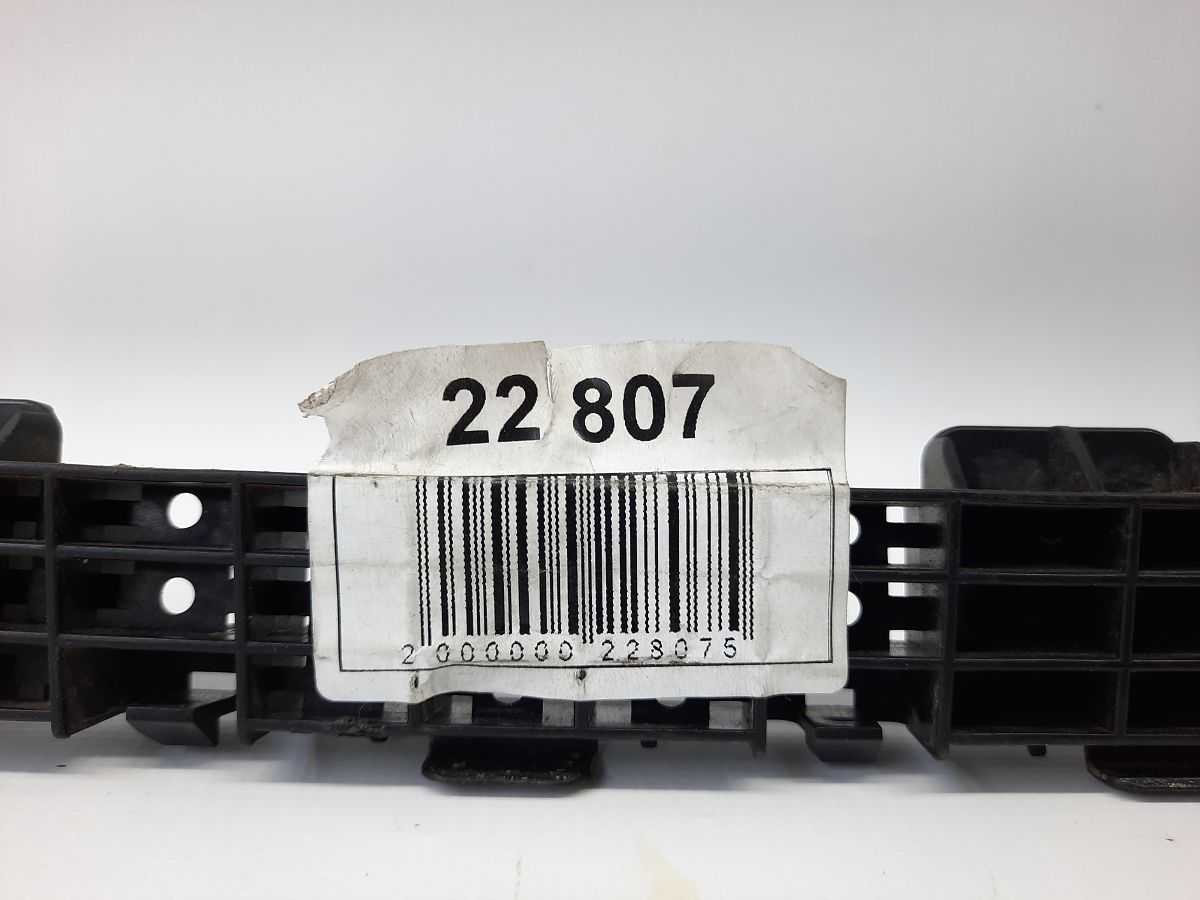 Insight Кріплення бампера заднього праве Honda Insight 2010-2014 71593TM8A02 Honda Insight 12