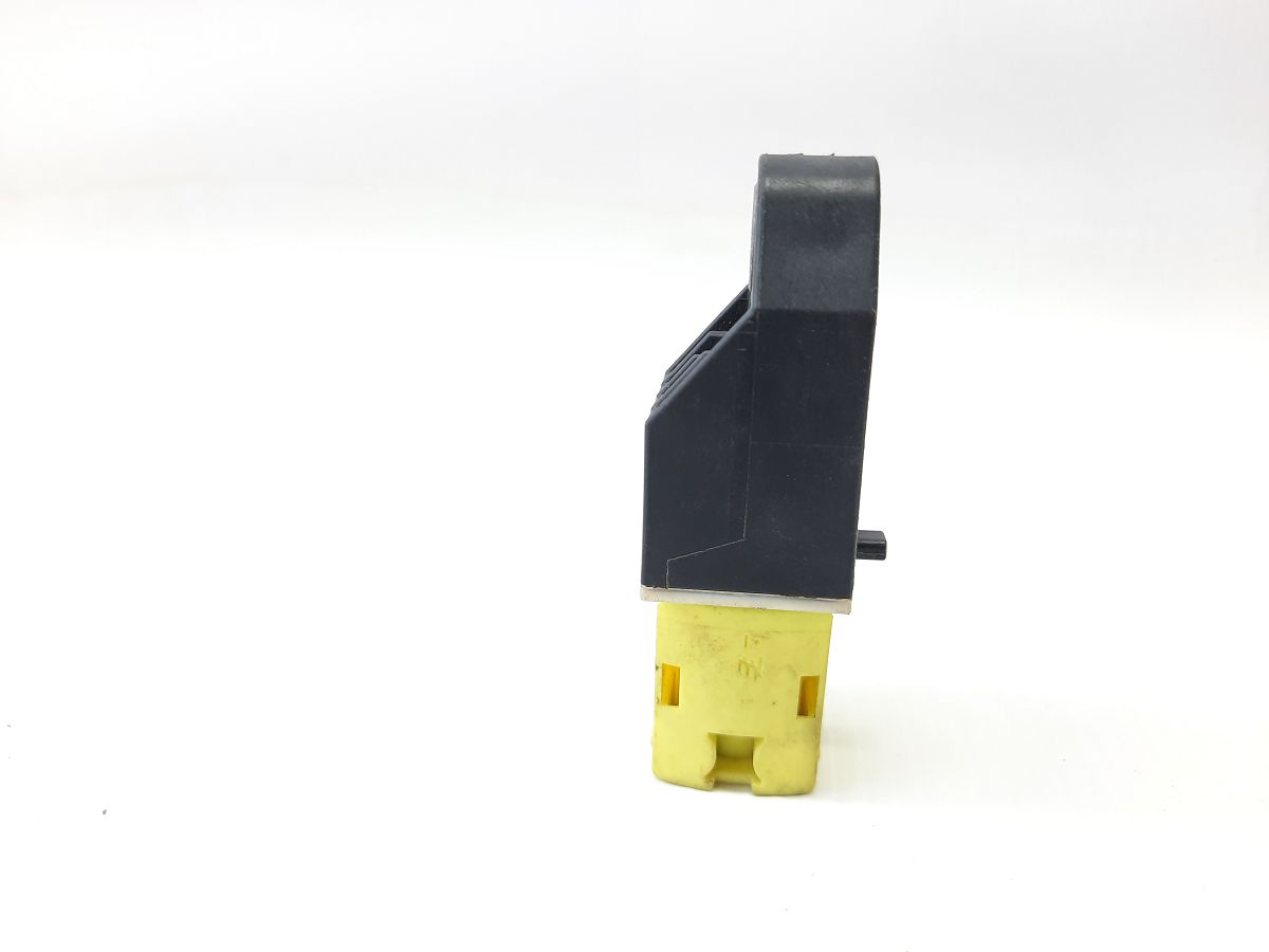 Elantra Датчик удару переднього лівого Hyundai Elantra 2017-2020 95920F2100 Hyundai Elantra 3