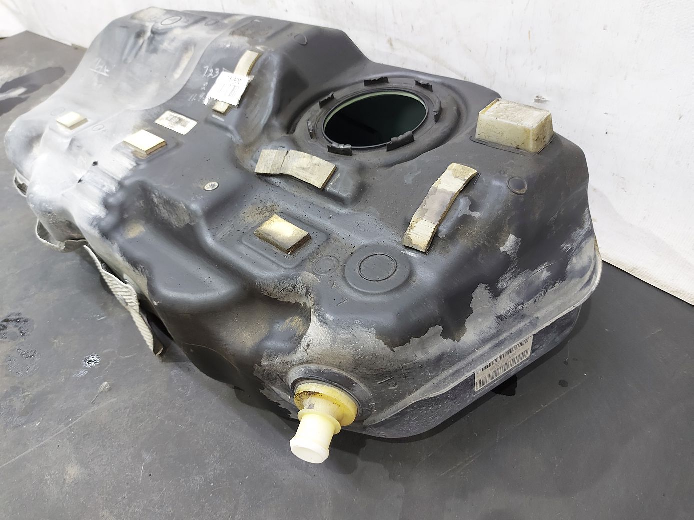 Dart Топливный бак Dodge Dart 2013-2019 68166587AD Dodge Dart 2