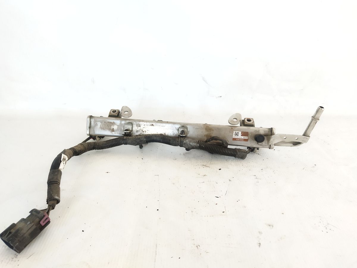 Hhr Топливная рампа с форсунками Chevrolet HHR 2007-2011 12613162 Chevrolet HHR 4