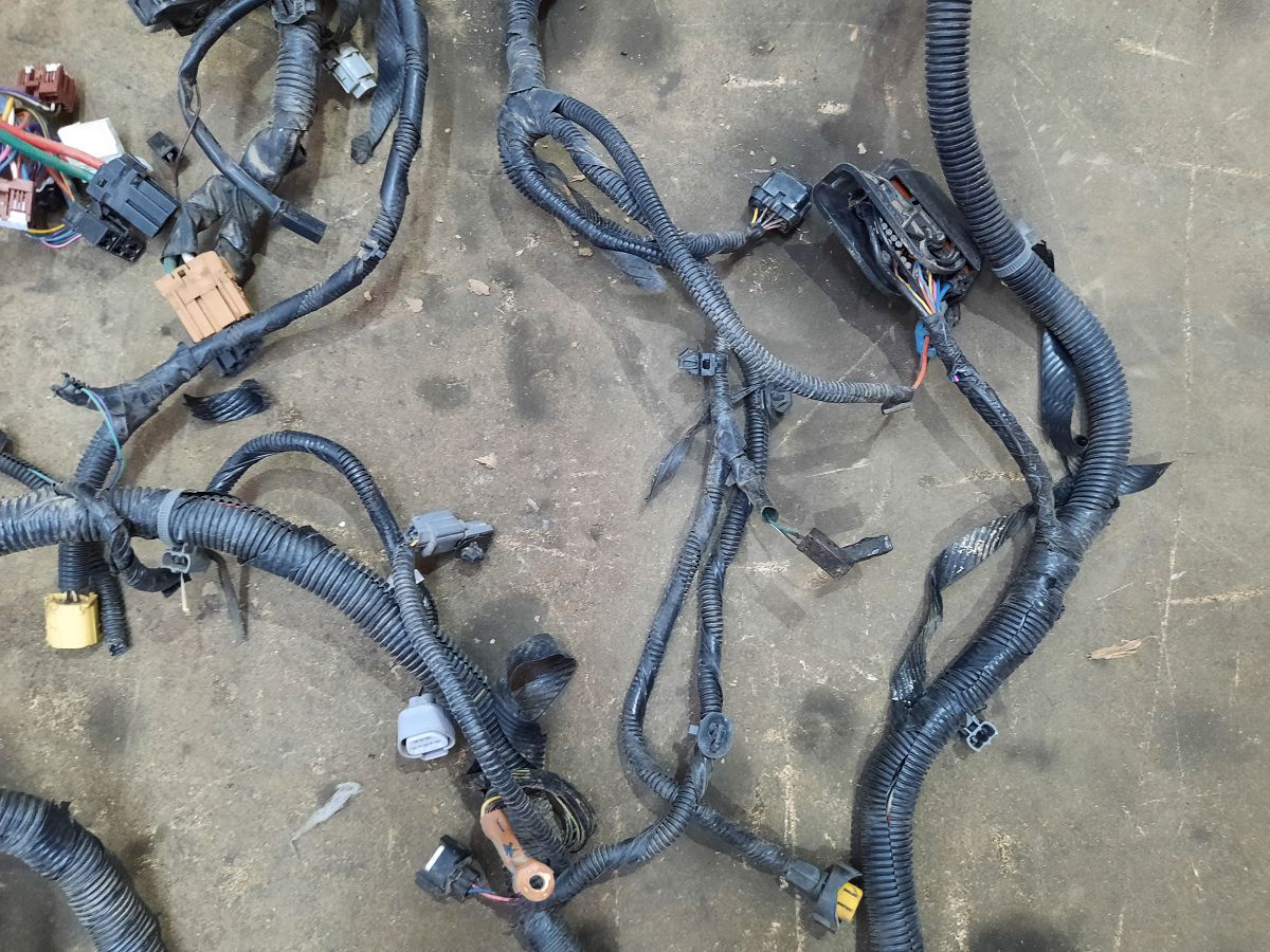 Sentra Проводка подкапотная Nissan Sentra 2016-2017 240114AF3A Nissan Sentra 6