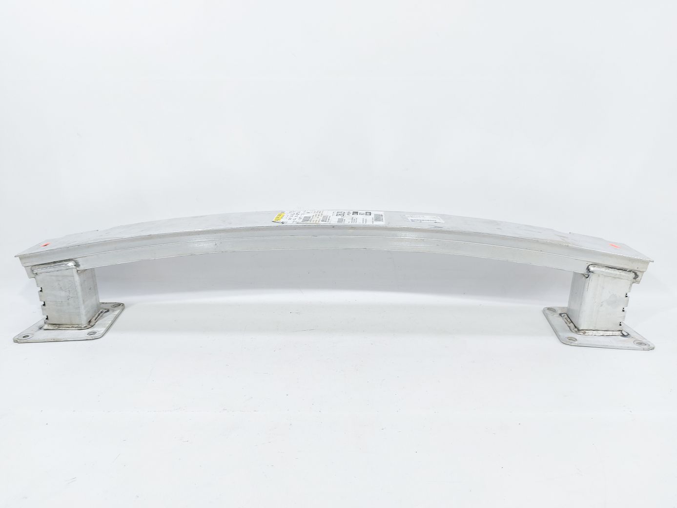 Malibu Підсилювач бампера заднього Chevrolet Malibu 2016-2021 84113414 Chevrolet Malibu 4