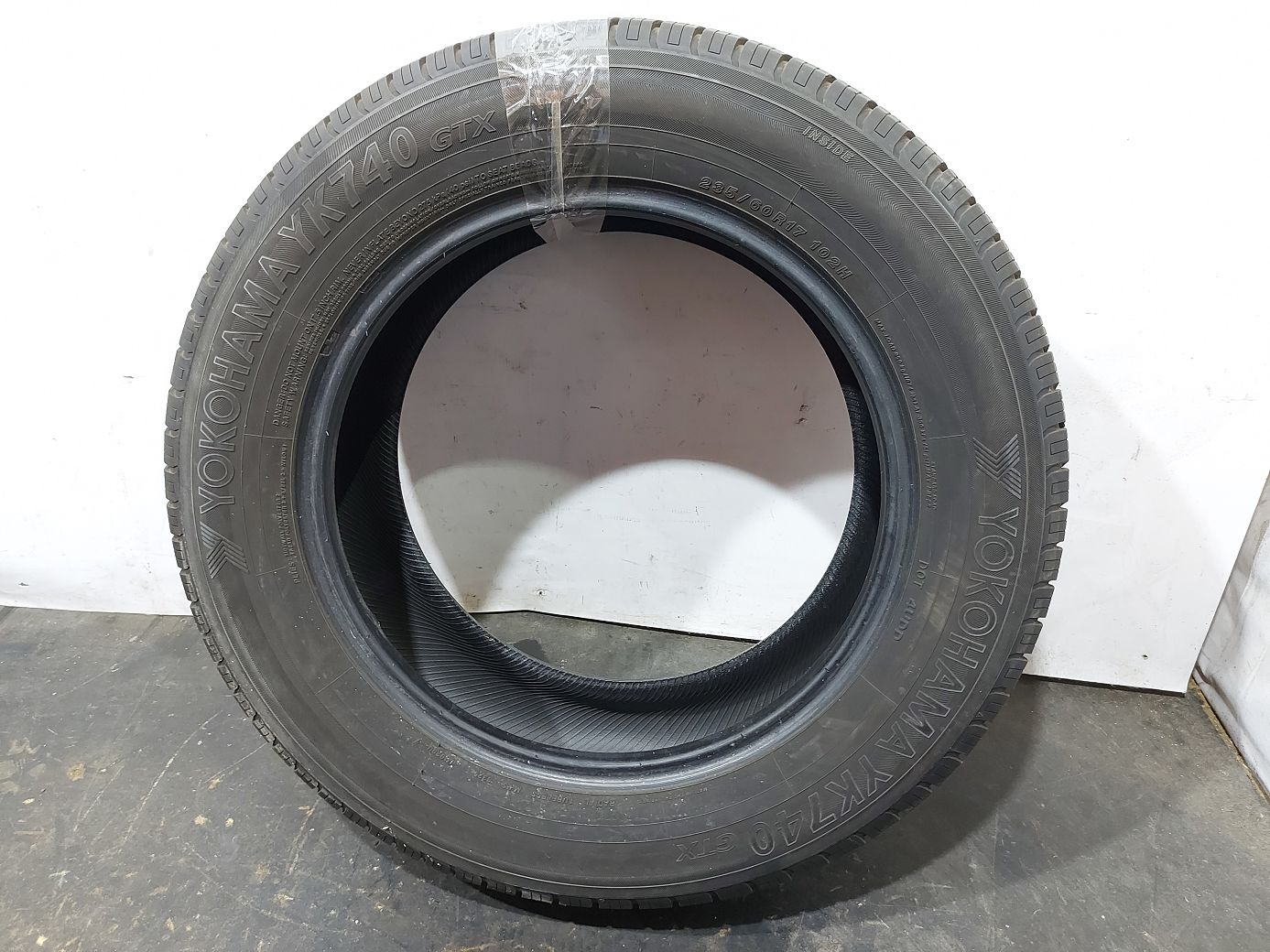  Гума Yokohama GTX 235/60R17 16