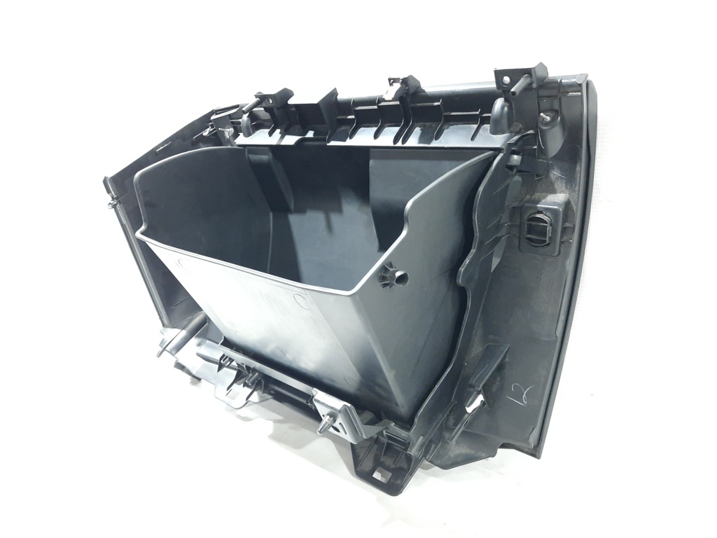 3 Бардачок Mazda 3 2014-2016 BHN164030C02 Mazda 3 18