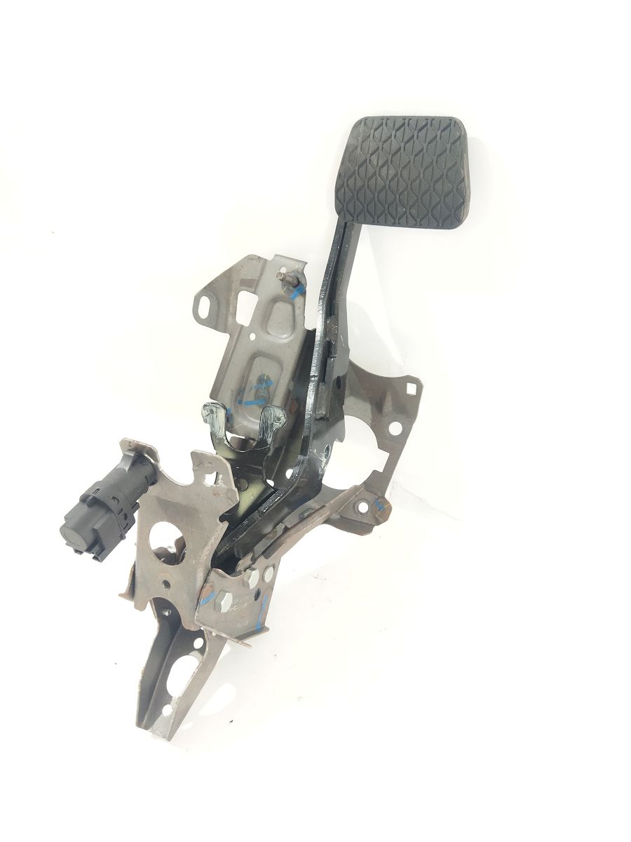 Fiesta Педаль тормоза Ford Fiesta 2011-2019 AE8Z2455E Ford Fiesta 3