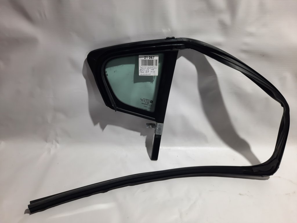 Volt. Скло двері задньої лівої Chevrolet Volt 2011-2015 22906077 Chevrolet Volt