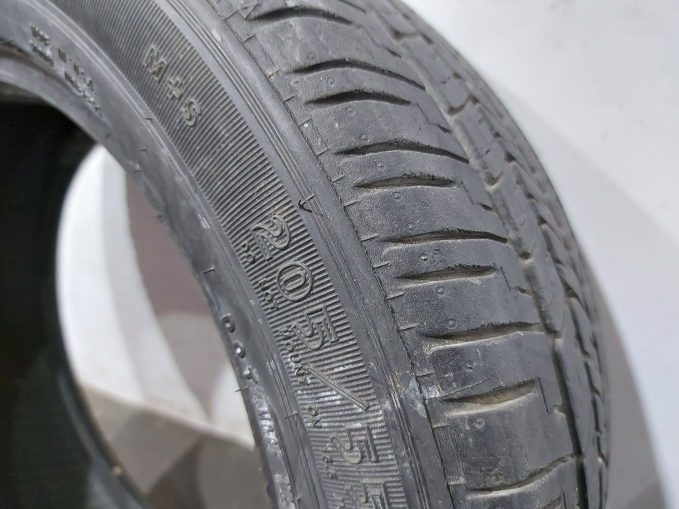 Всесезонные шины Резина Goodyear Eagle (5.5mm) 205/55R16  Лето 3