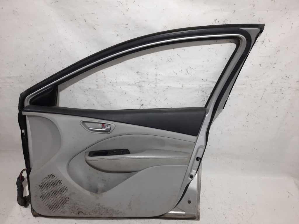 Dart Дверь передняя правая Dodge Dart 2013-2019 68158724AD Dodge Dart 24