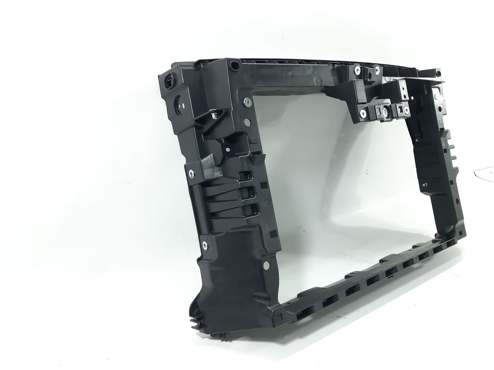 Панели решетки радиатора Панель радиатора Volkswagen В7 2011-2015 561805588B 2