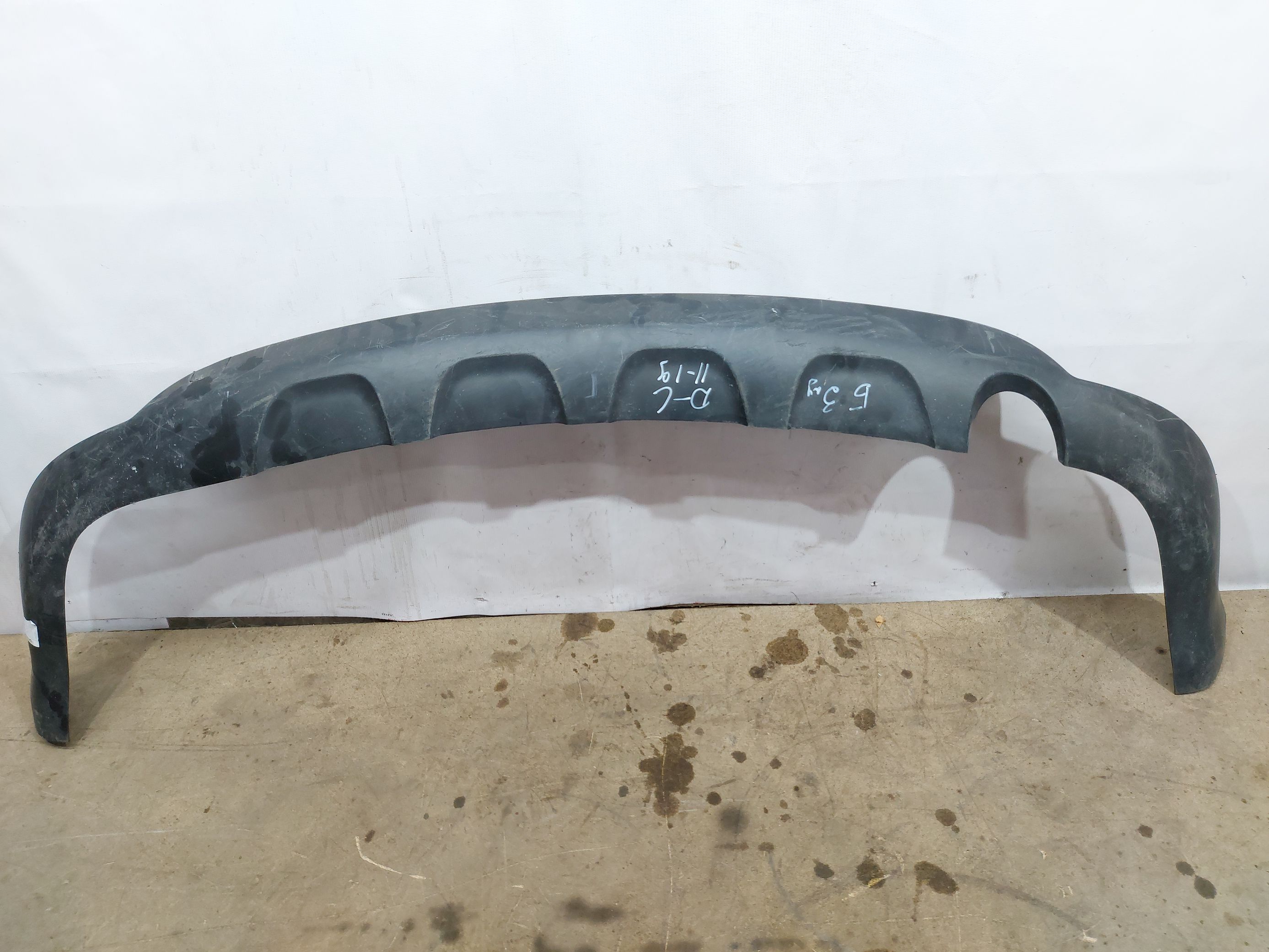 Journey. Губа бампера заднего Dodge Journey 2011-2019 68088788AB Dodge Journey