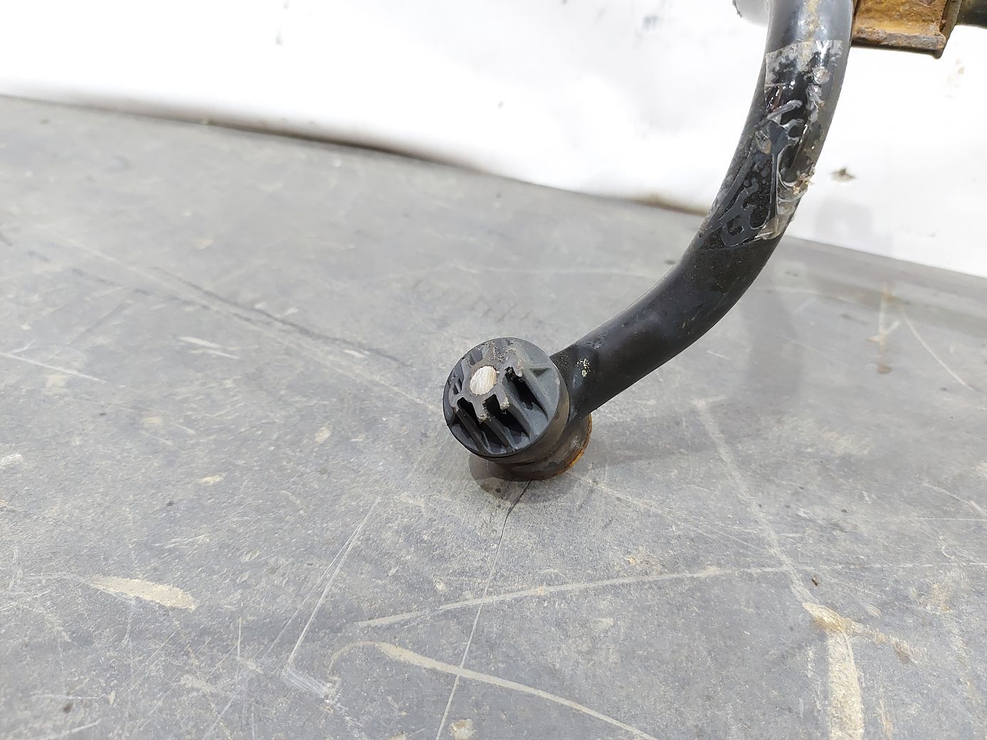 Compass Стабилизатор задний Jeep Compass 2011-2018 5151813AB Jeep Compass 3