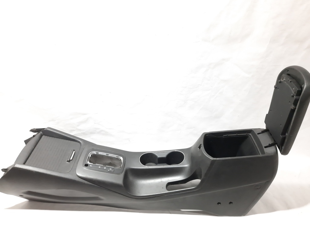 Forte Консоль центральна Kia Forte 2014-2018 84611A7000WK Kia Forte 8 Forte Консоль центральна Kia Forte 2014-2018 84611A7000WK Kia Forte 8