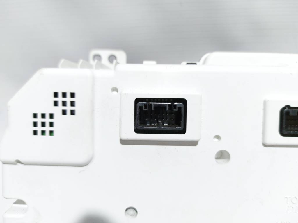 Sienna Панель приладів Toyota SIENNA 2015-2019 83800-08620 Toyota SIENNA 7 Sienna Панель приладів Toyota SIENNA 2015-2019 83800-08620 Toyota SIENNA 7