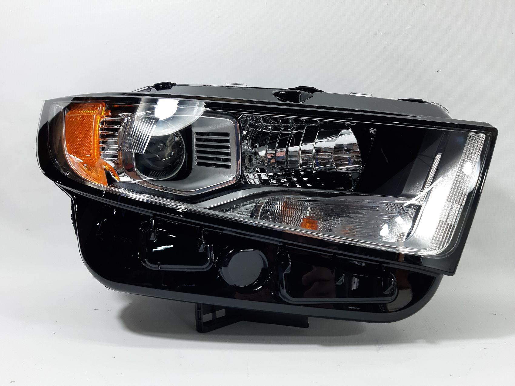 Фары головного света Фара передняя правая Ford Edge 2015-2018 FT4Z-13008-L Ford Edge 4 Фары головного света Фара передняя правая Ford Edge 2015-2018 FT4Z-13008-L Ford Edge 4