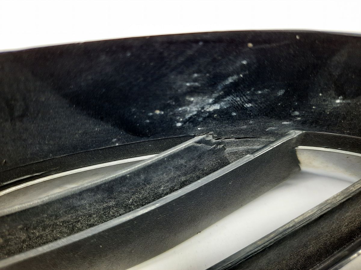 5 series Решітка бампера верхня права (ніздря) BMW 5 series 2011-2013 51137261356 BMW 5 series 8