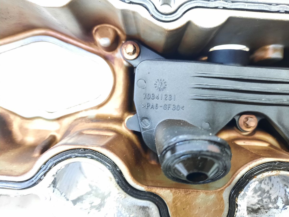 7 series Кришка головки блоку циліндрів права BMW 7 2012 11127570939 BMW 7 8