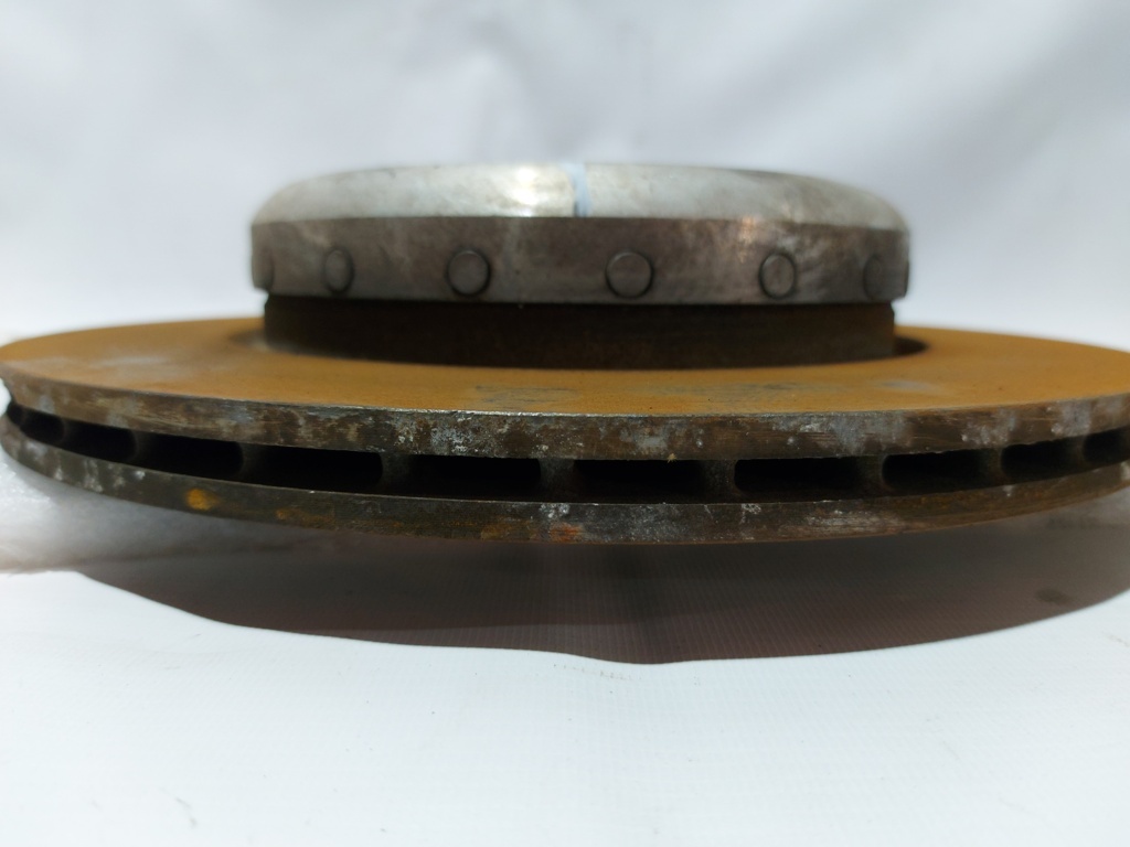 5 series Диск тормозной задний левый/правый BMW 5 series 2011-2016 34216898733 BMW 5 series 32