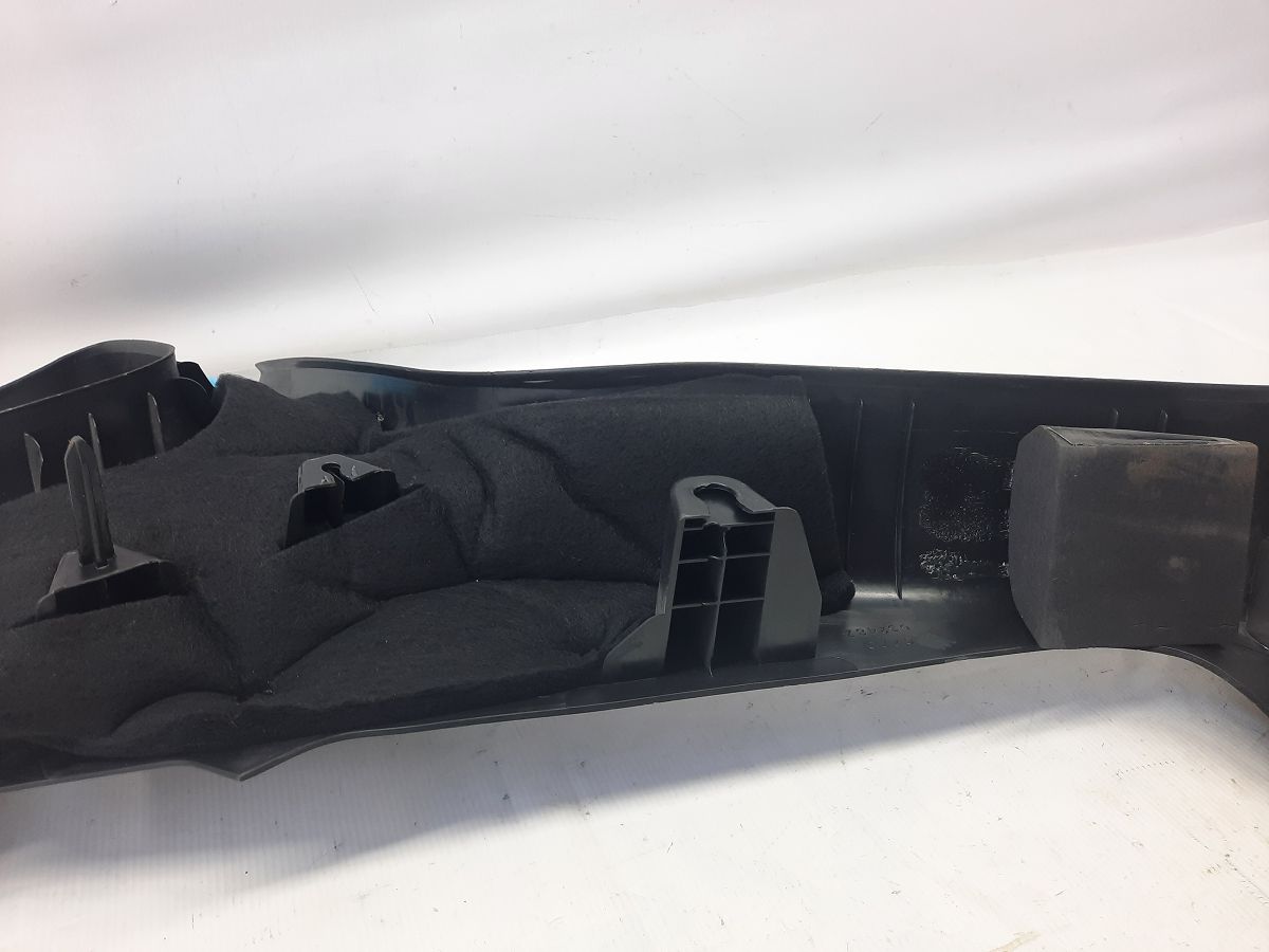 Dart Накладка стійки задньої права Dodge Dart 2013-2019 1SW46DX9AF Dodge Dart 5