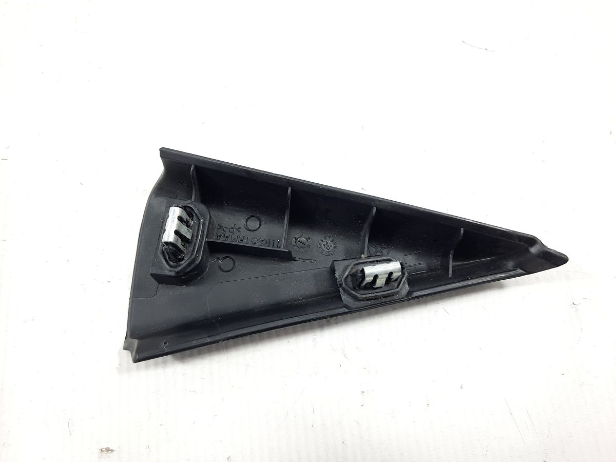 Dart Кутник дверей задньої лівої внутрішній Dodge Dart 2013-2016 1TR43DX9AA Dodge Dart 2