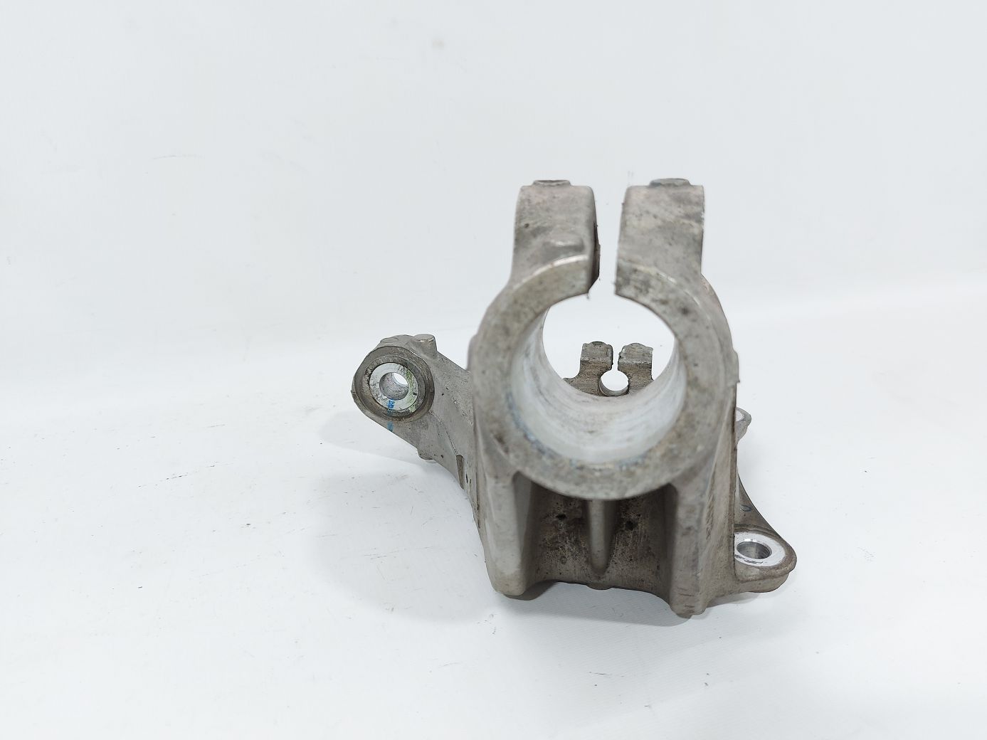 Dart Поворотный кулак передний правый Dodge Dart 2013-2019 68080585AD Dodge Dart 16