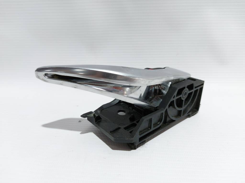 3 Ручка дверей внутрішня права Mazda 3 2014-2018 BHN958330B Mazda 3 2