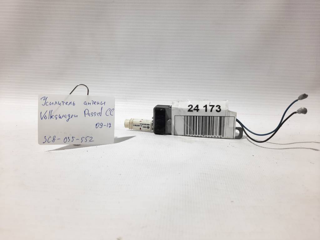 Passat cc. Усилитель антенны Volkswagen Passat CC 2009-2017 3C8035552 Volkswagen Passat CC