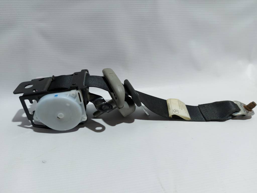 Scion iq Ремінь безпеки задній лівий Toyota Scion IQ 2012-2015 7337074070C0 Toyota Scion IQ 4